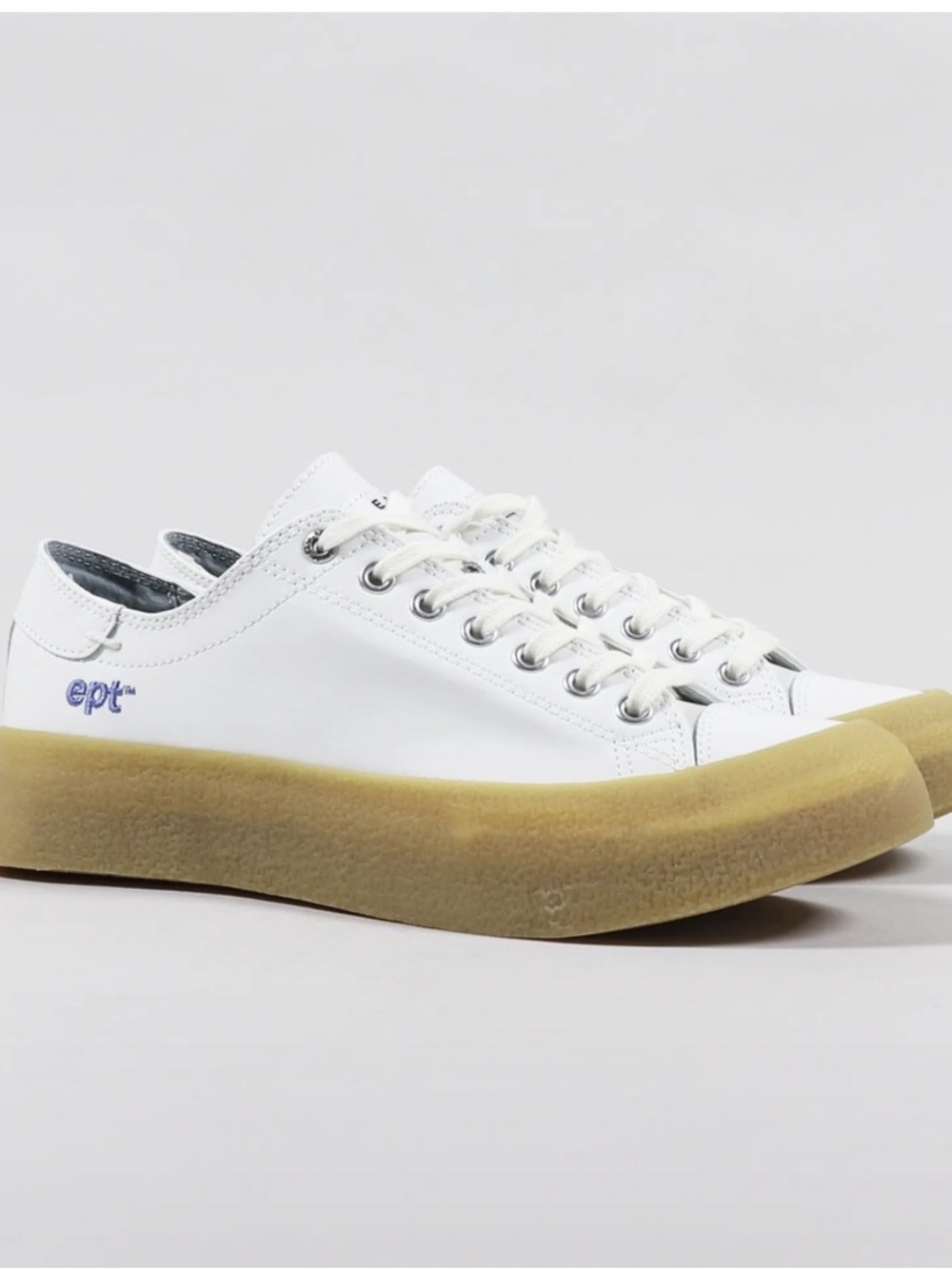 East Pacific Trade (EPT) Dive Layer sneakers in white with a gum sole. EU39